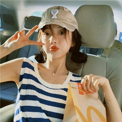 长宁伴游女生铎忆柏的资料